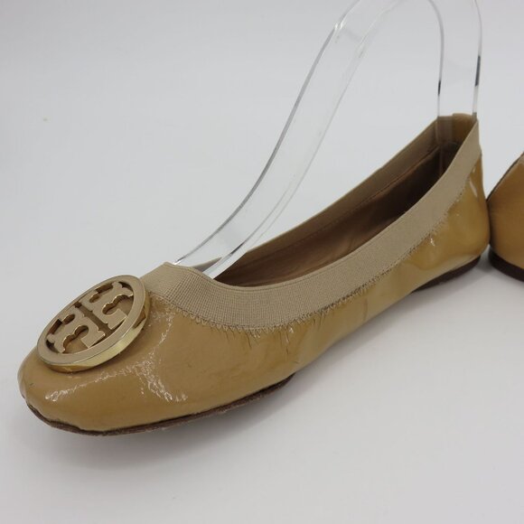 Tory Burch Women 7.5 M CAROLINE Beige Patent Leather Logo Ballet Flats Shoes - Picture 11 of 16